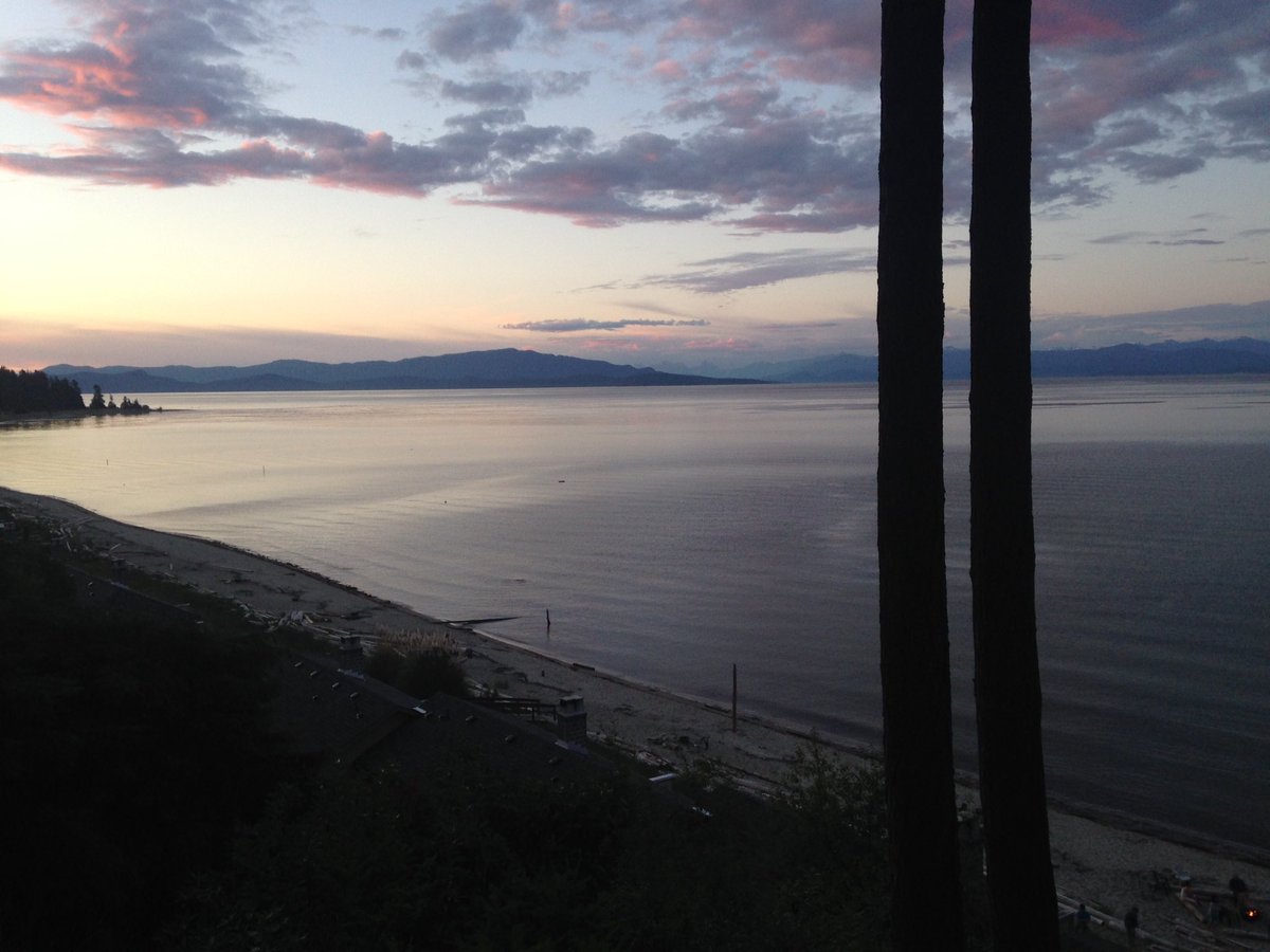 A beautiful view from our balcony at the <a href="/tigh/">Tigh</a>-na-Mara resort in parksville <a href="/VIGolfTrail/">Golf Vancouver Island</a>