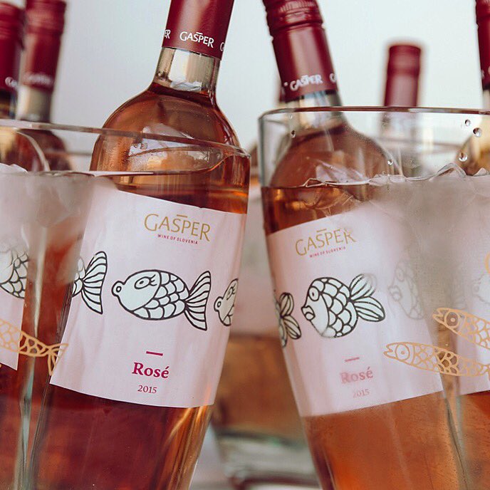 eVino_si's tweet photo. Gasper ROSE 2015
#GasperROSE #Merlot #eVino https://t.co/1FAtpEWMyX