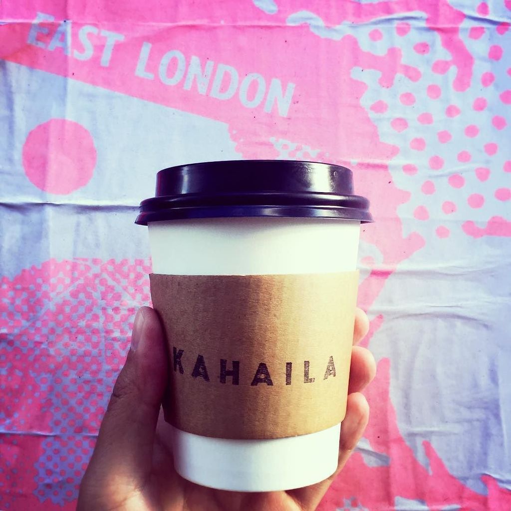 melodyfix's tweet photo. Yummy coffee fix from @kahailacafe 🌺☀️ #eastlondon https://t.co/mPe1Vl5gxt https://t.co/j71QhaXLhq