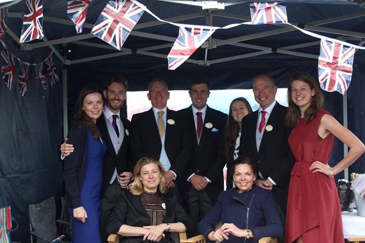 katemidd's tweet photo. Ascot gang with queen tif - fantastic day X https://t.co/4wkuvjSAfI