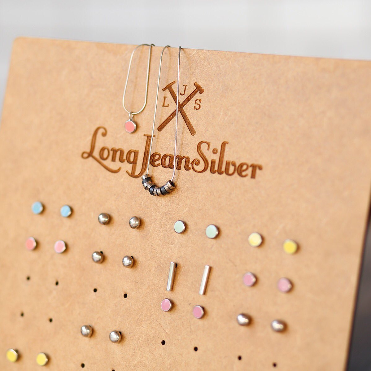 WolvesCafe's tweet image. Long-Jean Silver is having a sale, pop in to get yourself some beautiful pieces but hurry before they all disappear.