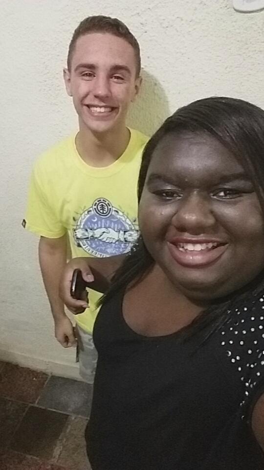 _AnaTiburcio's tweet photo. Felicidade é estar na sua compahia 💟💟 #Fechamento #Finaldenoite #Muitasrisadas #Amore https://t.co/DcRM9xa80W