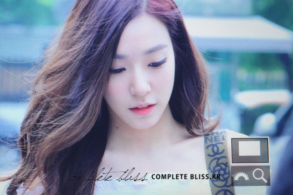 [PIC][21-06-2016]Tiffany xuất hiện tại KBS để ghi hình cho “Yoo HeeYeol's Sketchbook” vào hôm nay CldHDB_VYAADhzd