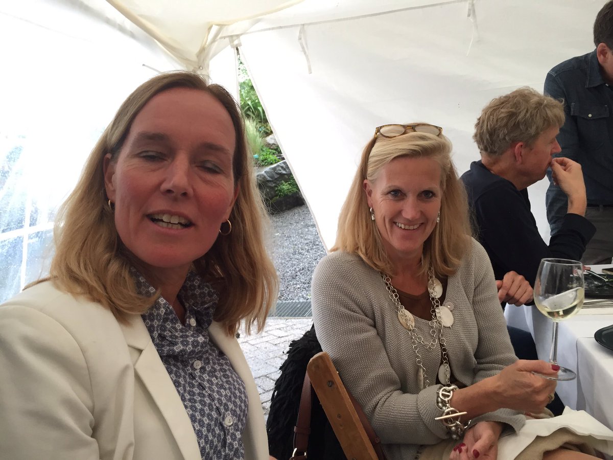 Corjansen's tweet photo. #topavond #maaltuin oa @rbesemer @michielvdschaaf @MarelHanneke @Bartmolmans @ErikDerksenerik #coalitie #vuelta2019 https://t.co/Ys5KRxiL1z