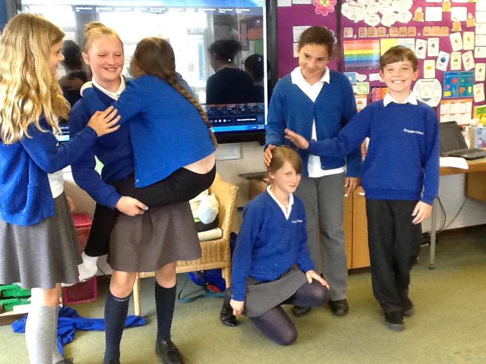 king_miss_'s tweet photo. Freeze frames, with Mrs Taylor, of things to be thankful for- shoes, friends, family and homes/food @Battyeford https://t.co/CIEYxD7ep5