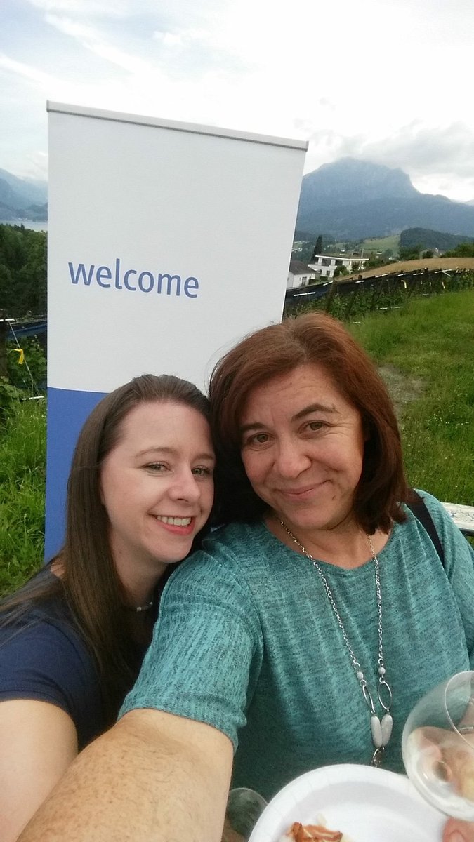 IrishDentHyg's tweet photo. #isdh2016 Team #IDHA enjoying the evening events! https://t.co/7Yymy4yorl