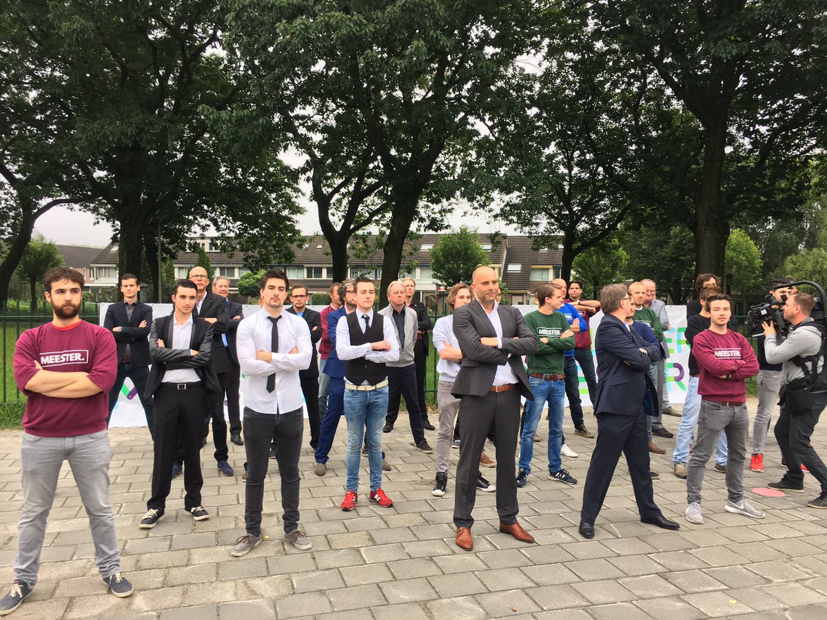 marhendrickx's tweet photo. De mannen nemen het op deze school over vandaag en deze wethouder is vóór! #onderwijsmannen #mandaad #mooivak https://t.co/EuzwRJGPjm