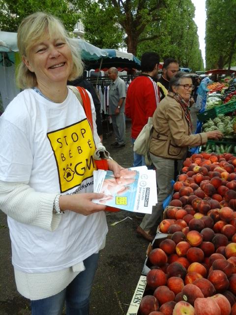 AllianceVITA67's tweet photo. Au marché à #Strasbourg  Alerte @Alliancevita #StopBebeOGM ! SIGNEZ: https://t.co/8Fl7x9vcIS #CRISPR-cas9 #DNAinfos https://t.co/4cjQnw88uE