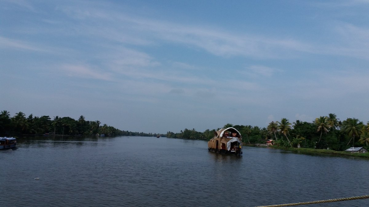 DivyaChopra16's tweet photo. Visit #kumarakombackwater #kerala in #india
Click to see: https://t.co/kYvwP3WyJI https://t.co/xIaZ9Nr5Sy