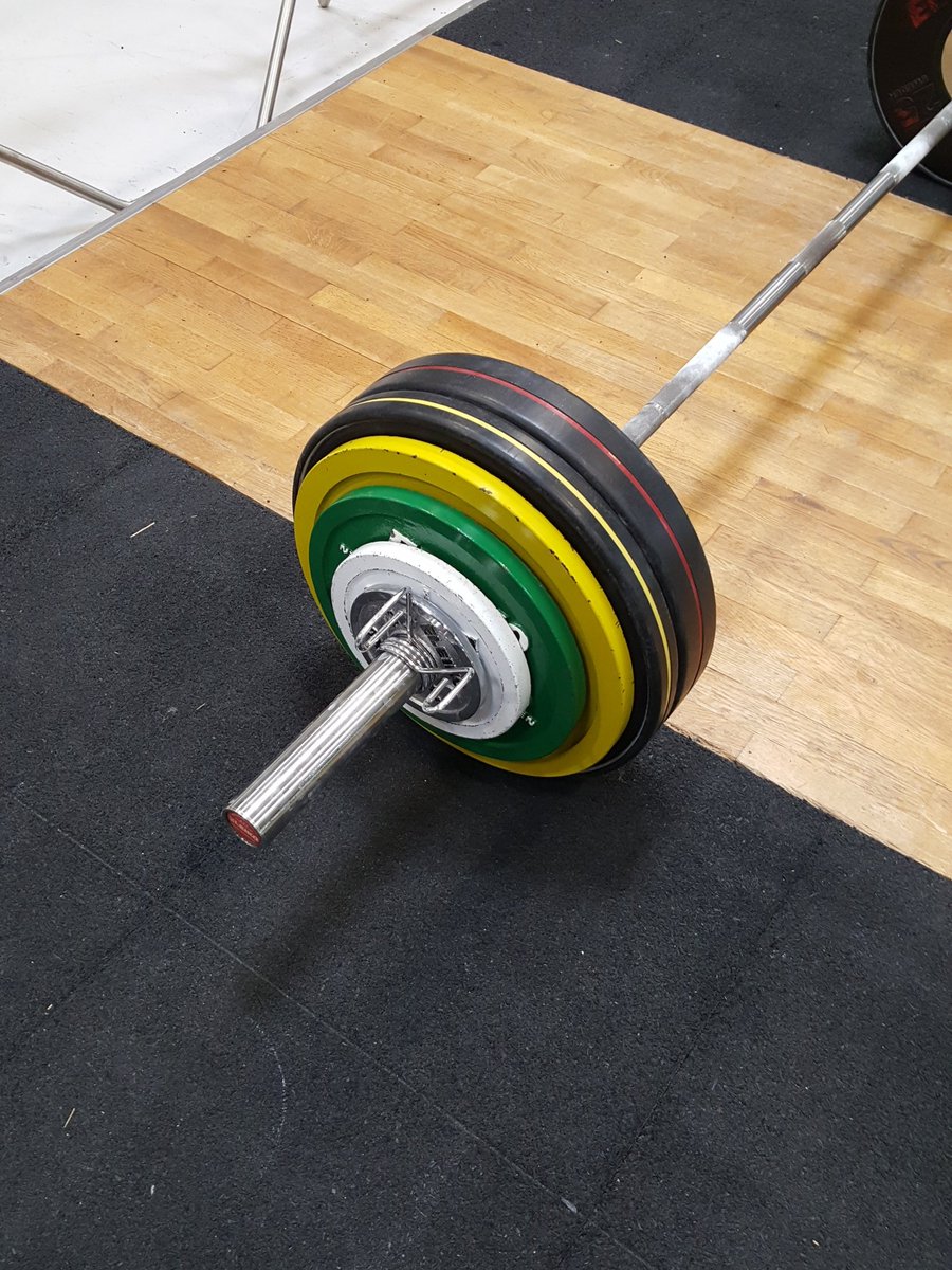 P_H76's tweet photo. Kämpade länge med att komma över 160 kg i marklyft... nu sista 2an av 3 på 162,5 #lynxmst #tyngre https://t.co/n1IcvQgIaP