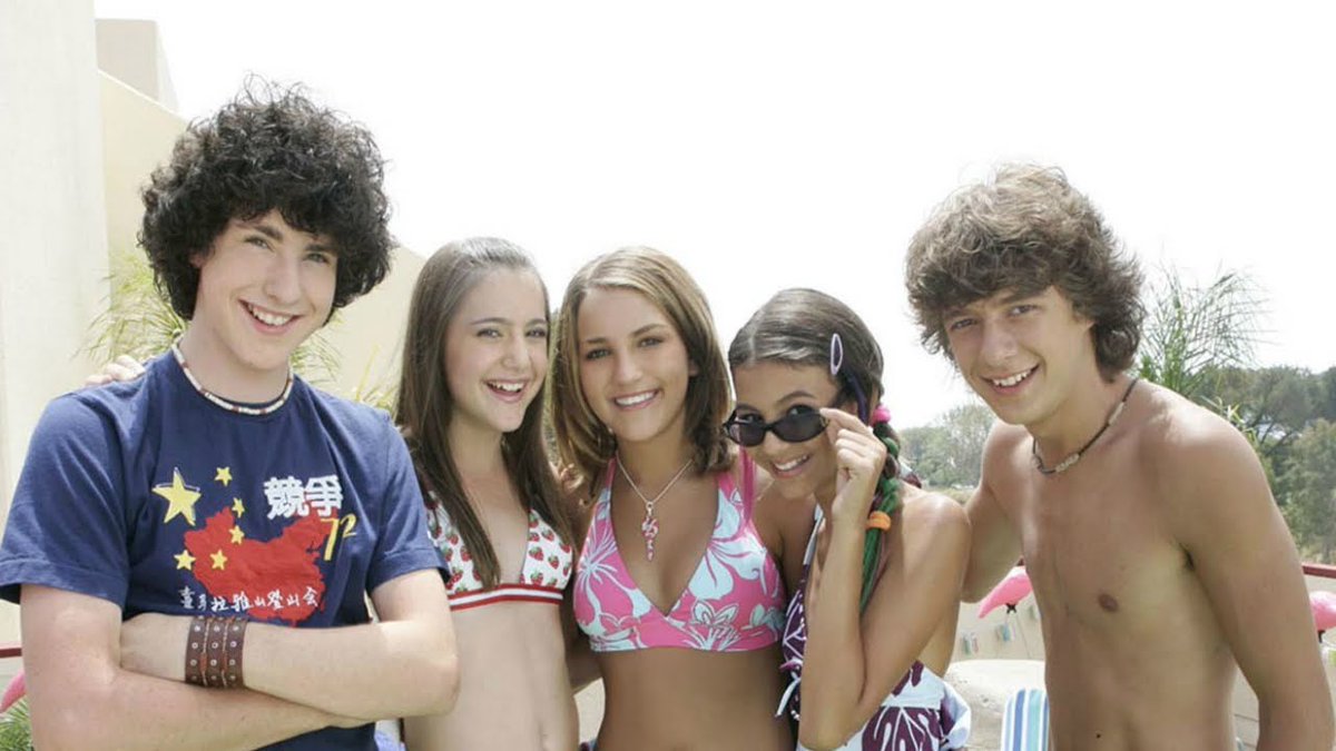 watchtvv's tweet photo. Fans de la serie piden a @TDTNeox que Zoey 101 vuelva a emitirse en verano convirtiéndolo en TT https://t.co/e2viXGXVDm