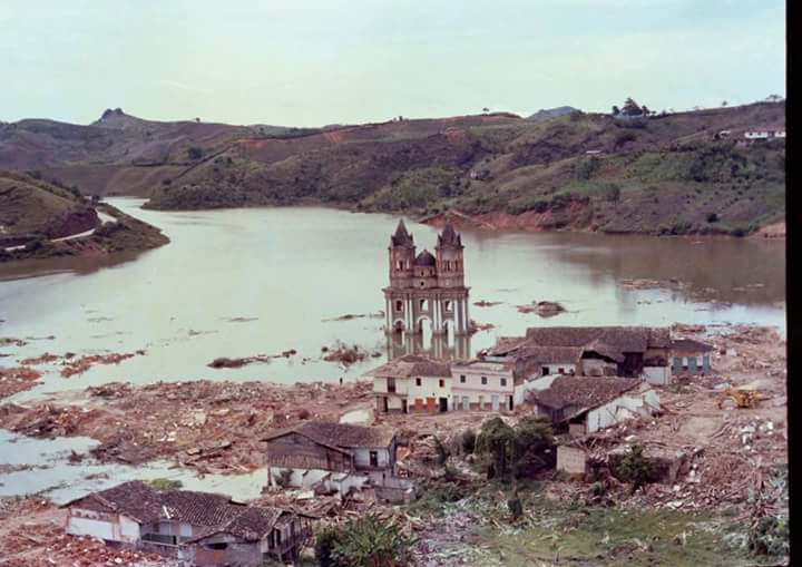 Actualidad_O's tweet image. #Memoria Hace 38 años se inundaba el mpio. de El Peñol para darle paso al embalse Peñol - Guatapé
#Inforiente15Años