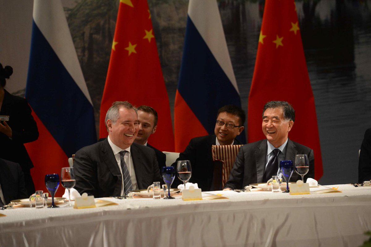 DRogozin's tweet photo. Co-chairs of Russia-Chinese Commission on preparing Regular Meetings between heads of governments meet in Huangshan https://t.co/qyF93rE9ba