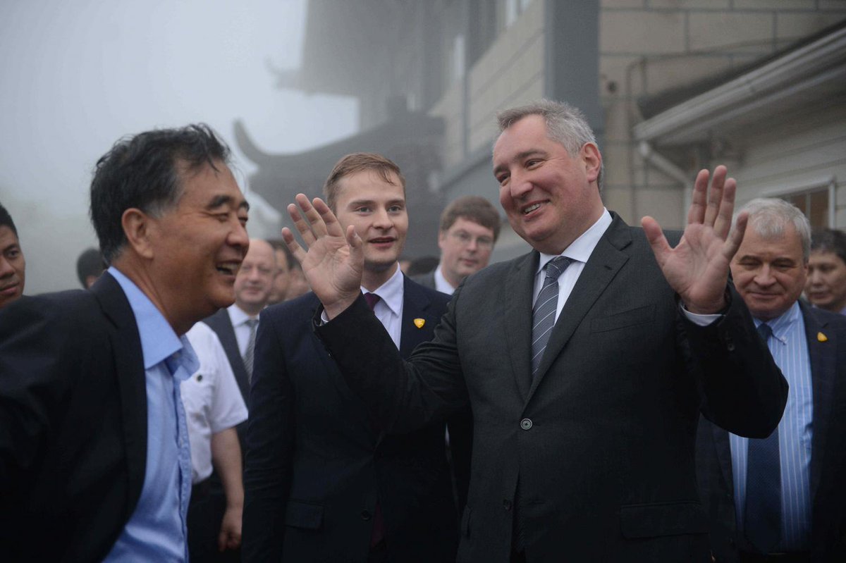 DRogozin's tweet photo. Co-chairs of Russia-Chinese Commission on preparing Regular Meetings between heads of governments meet in Huangshan https://t.co/qyF93rE9ba