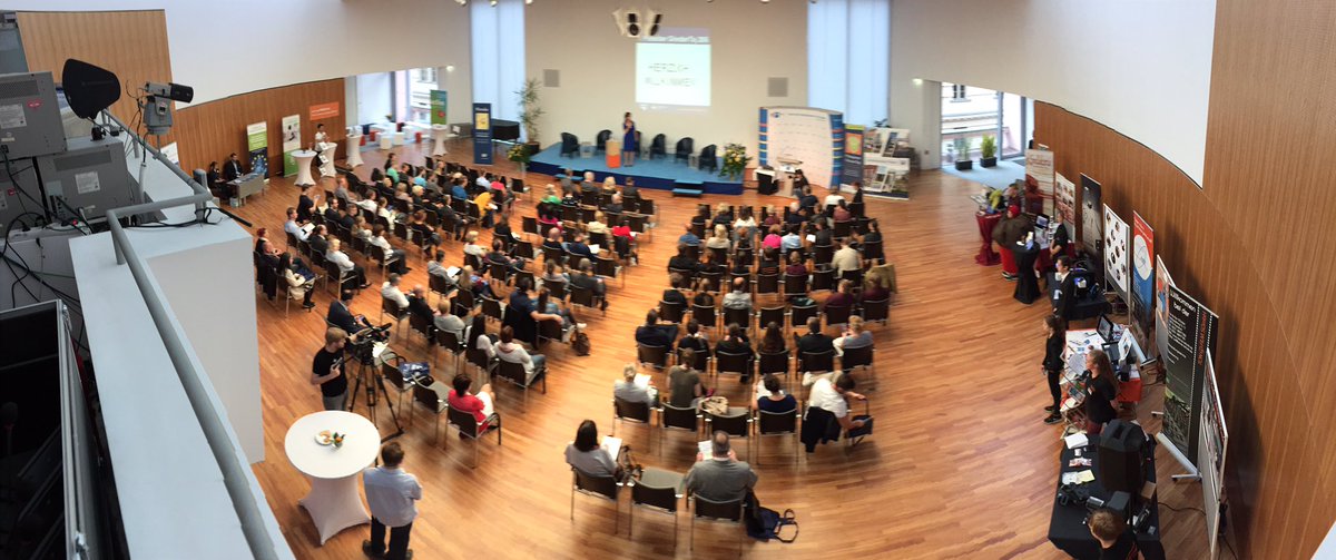 IHKPotsdam's tweet photo. Los geht's! #gründertagpotsdam #startup #wirtschaftmachesinbrandenburg https://t.co/avyp6ZDqJZ