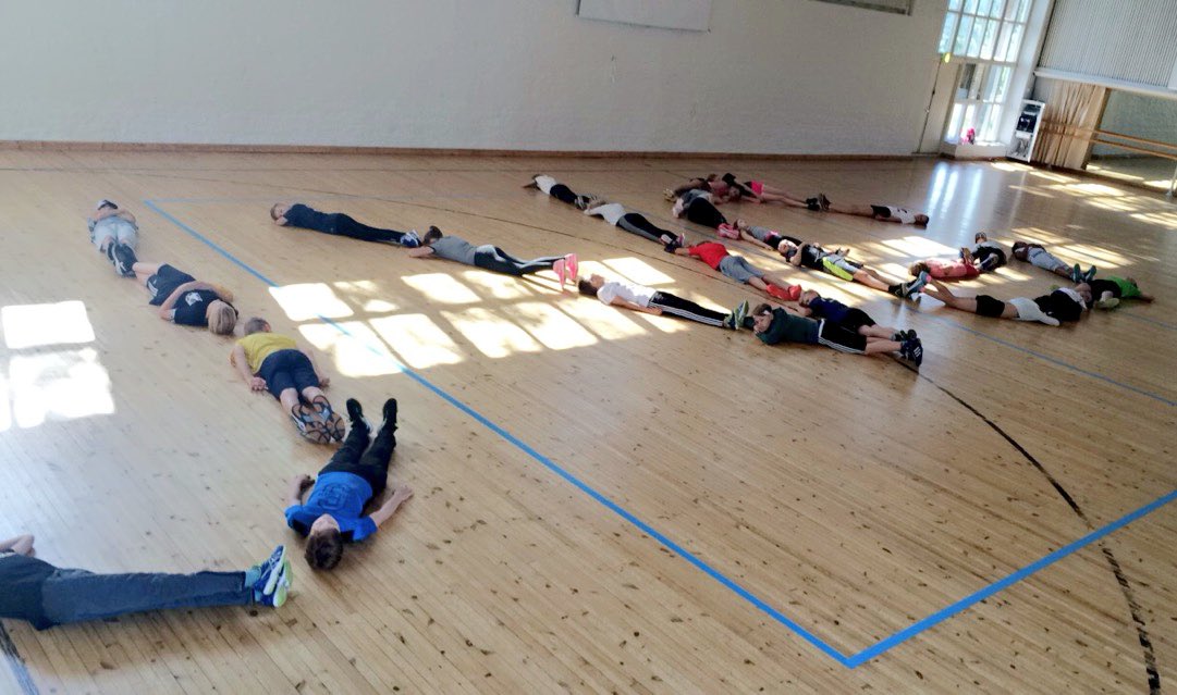 JVG Sport Campilla #hehkuu ja #tarkenee <a href="/KNIGHTRYDAZZ/">JVG.FI</a>