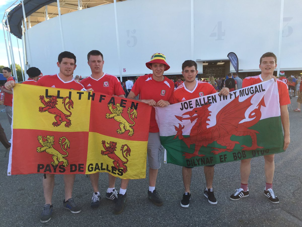 L77LYR's tweet image. Yr ogia cyn gem #Llithfaen #JoeAllenYwFyMugail @tafarnyfic