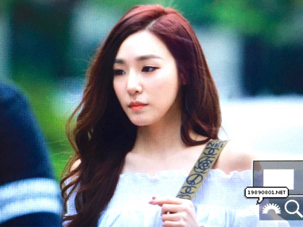 [PIC][21-06-2016]Tiffany xuất hiện tại KBS để ghi hình cho “Yoo HeeYeol's Sketchbook” vào hôm nay Cldc-uJUoAAGLG_