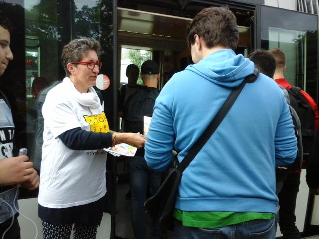 AllianceVITA67's tweet photo. Sortie du bac scientifique,  les lycéens informés ! #Strasbourg #StopBebeOGM #CRISPR-cas9 #Bioéthique #DNAinfos https://t.co/zjZG39VdYs