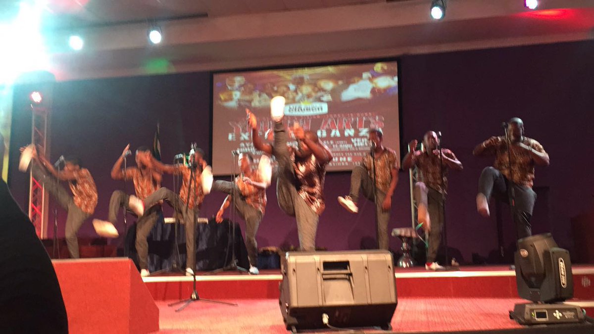 MalingaTom's tweet photo. Young mbazo Best Traditional Music Award winners #june16 rocking stage @ZakifoMusikFest @MediaMonStar @CTJazzFest https://t.co/9EcoRbYv8i