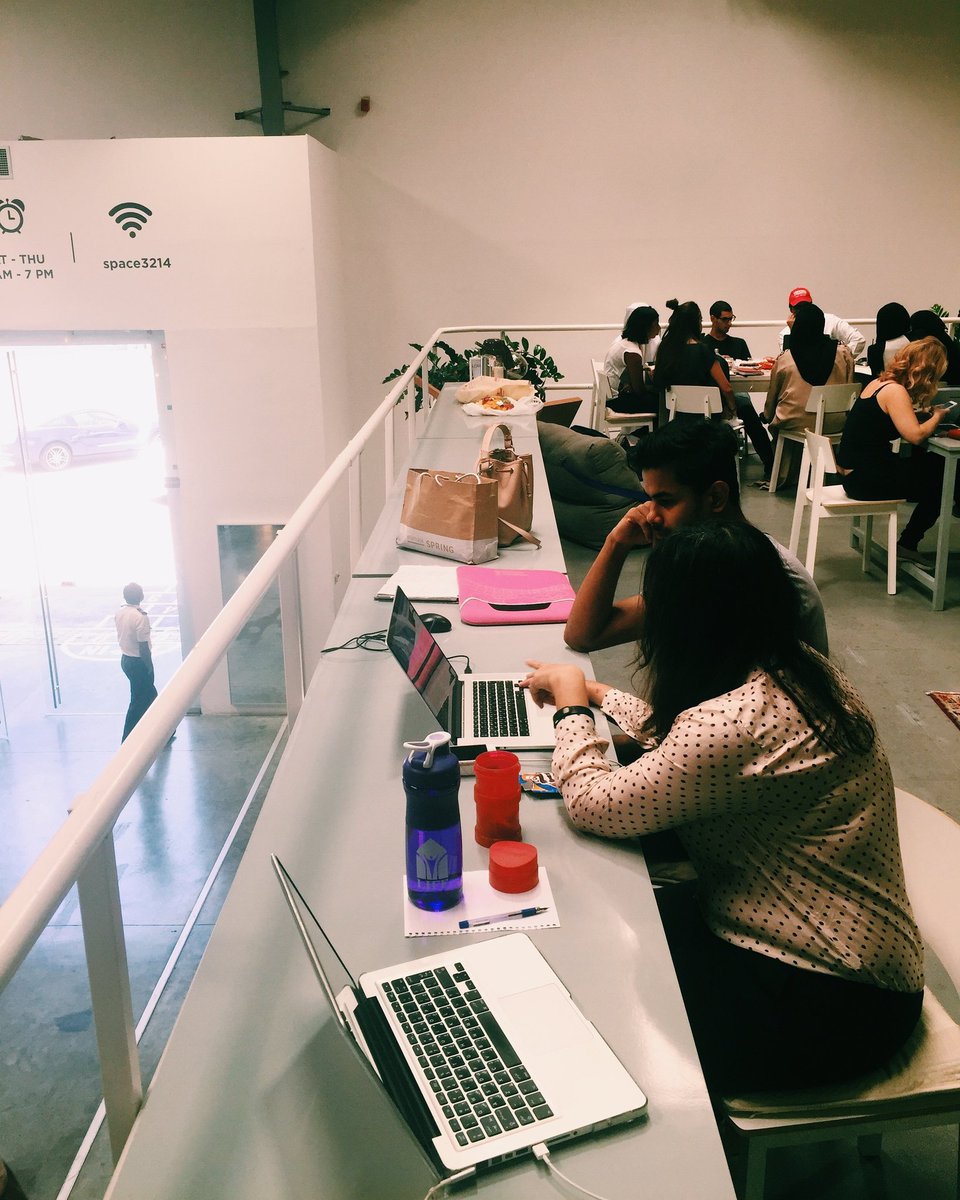 Long views today.

#a4space #warehouse #workspace #ramadan