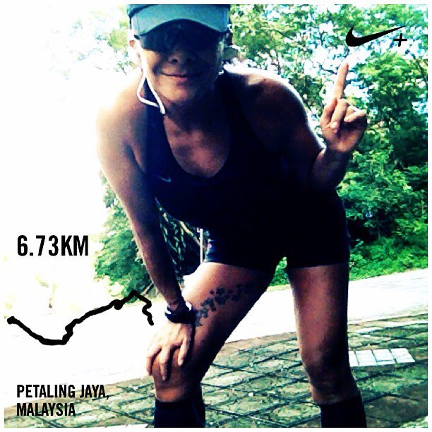 isemnavarro's tweet photo. Boom! One more day one more run. #nikeplus #running #fitnessgirl #klrun https://t.co/EzieOjn9Yr https://t.co/2VhVOj6Wj3