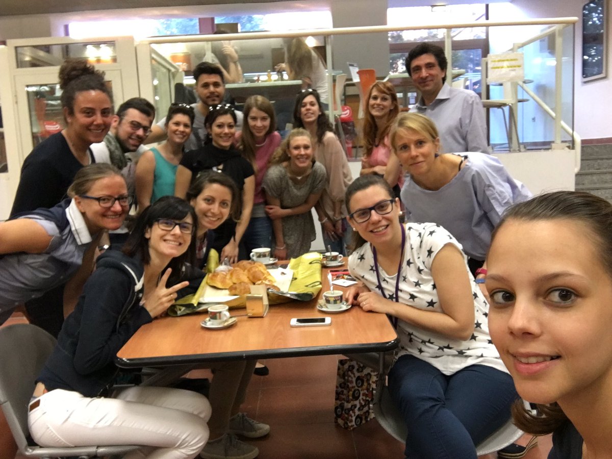 NanobiolabBtbs's tweet image. Birthday party at #nanobiolab! #workandjoy #science #researchteam