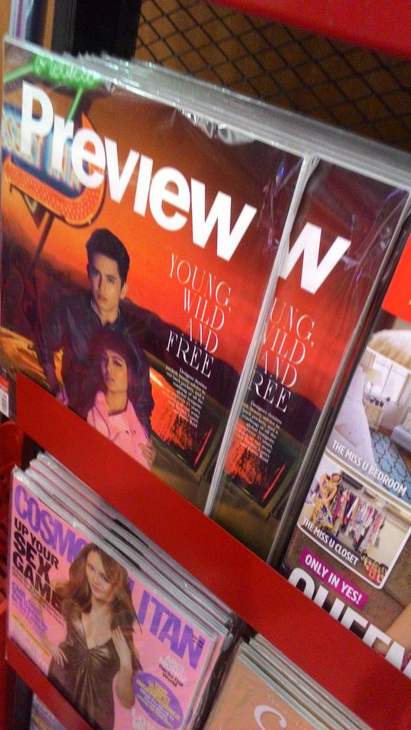 WeLoveJaDine's tweet photo. #TeamRealForPreview magazines in NBS TRINOMA
Sobrang daming copies pa https://t.co/ItvraV1aMb