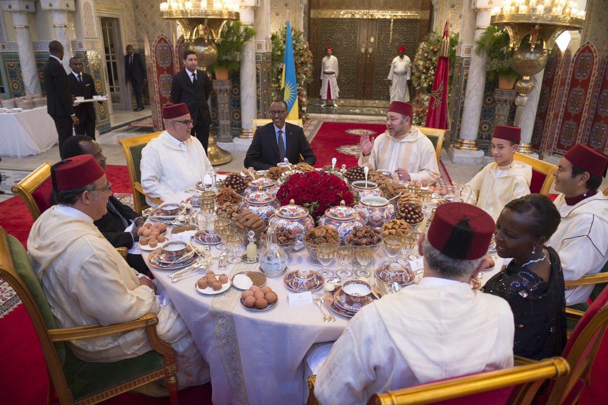 UrugwiroVillage's tweet image. This Monday, "Iftar" #Ramadhan was hosted by HM King Mohammed VI in honour of Pres #Kagame 2 day visit to Morocco.
