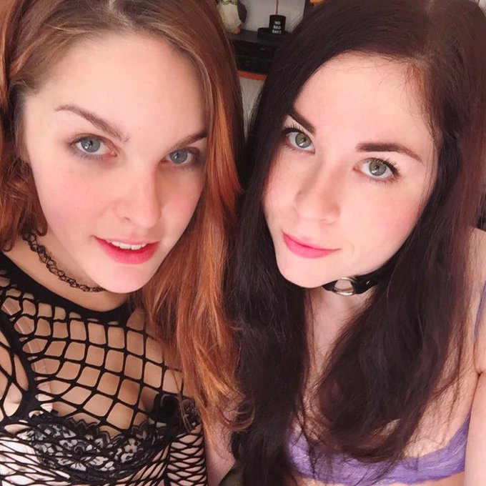 💖 Porfi votadnos en #premiosNinfa a @AmarnaMiller y a mi como "Mejor Webcamer" aqu&iacute;: https://t.co/FOJ4cbw8OC<a href="/tag/premiosninfa"class="tags">#premiosNinfa</a><a class="tags" href="/tag/amarnamiller">@amarnamiller</a>