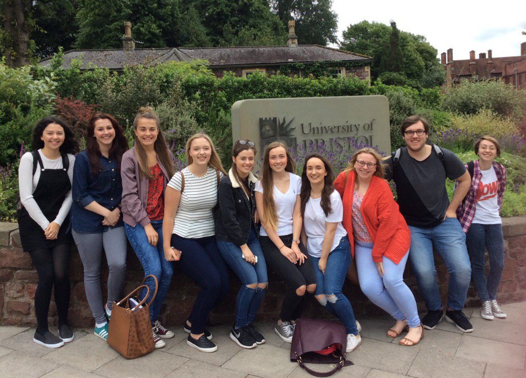 MrsECwmbran's tweet photo. @NHSSixthForm @BristolUni yr12 ready for their conference at Bristol today! https://t.co/DGQRDMPX15