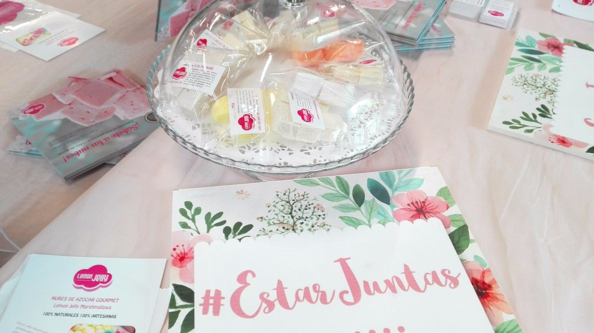 nubesartesanas's tweet photo. El prometido álbum de fotos del taller #ESTARJUNTAS de @nubesartesanas en el @abcserrano ¡Estuvo genial! - Parte 2/2 https://t.co/FNwGTkHw3Z
