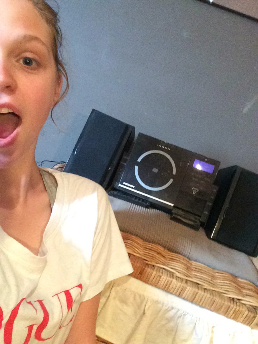 lienhofkens's tweet photo. #marathonradio #mnm luisteren naar marathonradio https://t.co/XLgXMbX0mi