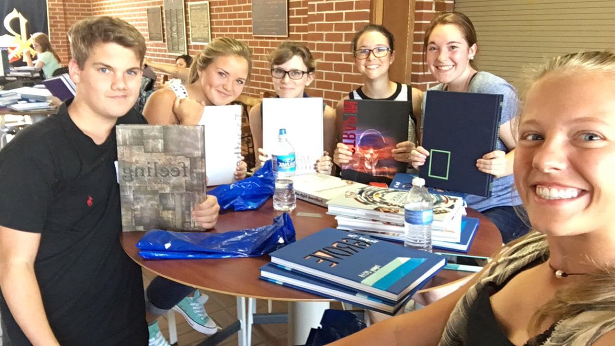 bremenhsyb's tweet photo. yearbook camp ? #legacyoflexilives #meemaw #yearbooknick https://t.co/6Itzm1gz9H