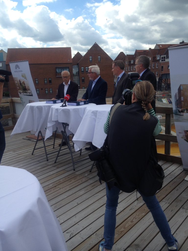 FraGadeTilBy's tweet photo. @AnkerBoye byder velkommen til pressemøde om hotellet på TBT-gade #fragadetilby https://t.co/adah6DEkb6