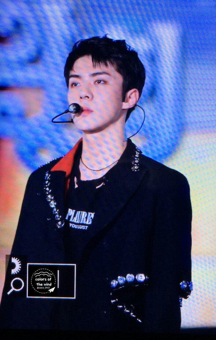 Colors_0412's tweet photo. 160621 KBS 열린음악회 세훈이가 세상에서 제일 멋있고 귀엽고 다하고있고요 #SEHUN #세훈 https://t.co/CCRmAXZQS3