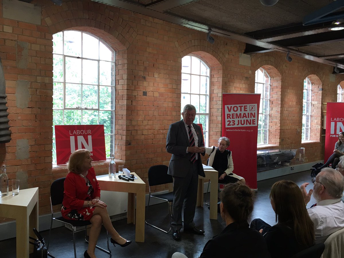 GlenisWillmott's tweet photo. Alan Johnson highlights importance of EU for peace. His generation the first in UK 20th century not sent to war https://t.co/8Gh9KLwCN6