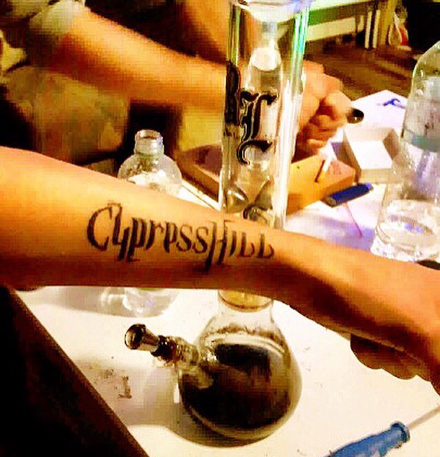 cypresshill's tweet photo. The #cypresshill love in #Europe is incredible!! #25thAnniversaryWorldTour (📷 by @ericbobo) https://t.co/CLJVBLcqsT