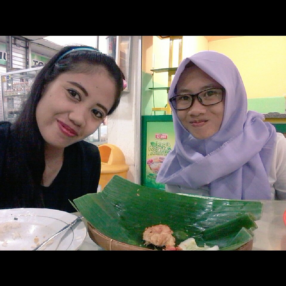 LinaBebe29's tweet photo. With Bumil(Ibu Hamil)..:) https://t.co/uuzN28zHYU