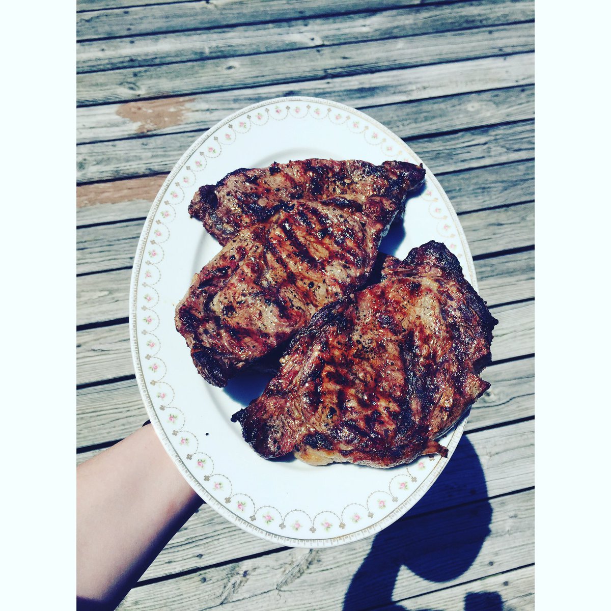thegamblersue's tweet photo. #hapoyfathersday #Delmonico #cheflife #eatrealfood #farmtotable #Foodiechats #foodiefriday #Foodieproblems #foodie https://t.co/EBJv1NxU6U