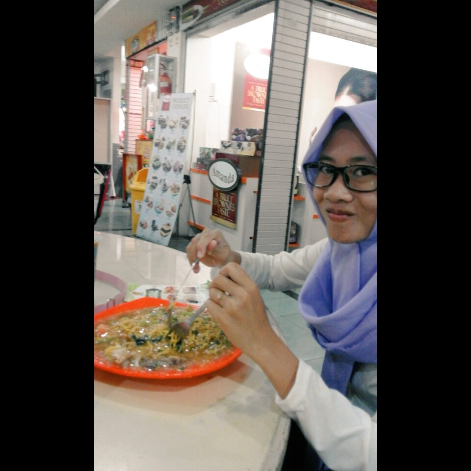 LinaBebe29's tweet photo. With Bumil(Ibu Hamil)..:) https://t.co/uuzN28zHYU