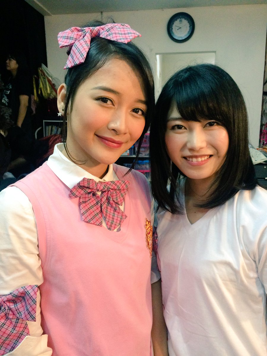 View image on Twitter