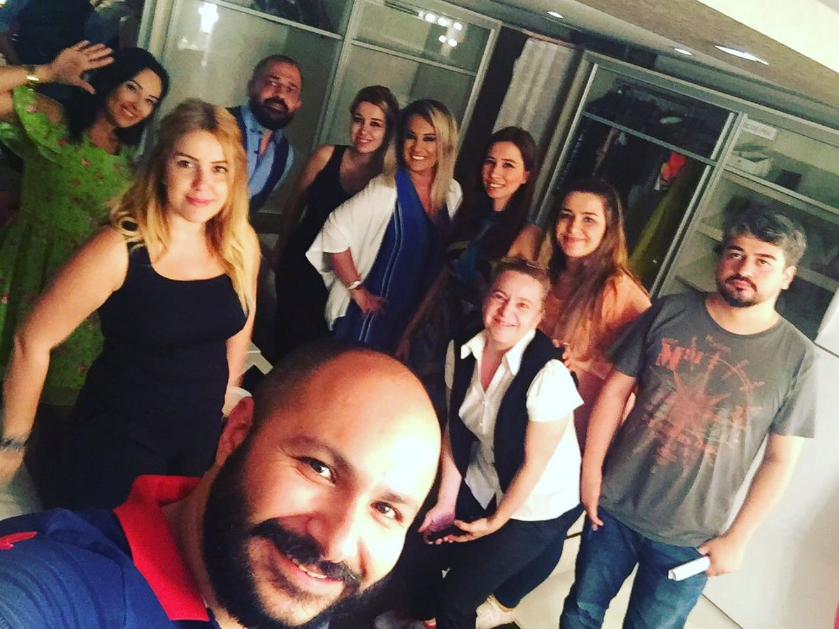 sakinkacirmatv's tweet photo. #sakinkacirmayin müthiş sürprizleri ile saat 14.30'da Beyaz TV'de! @beyaztvcomtr https://t.co/4Myf7PBTZj