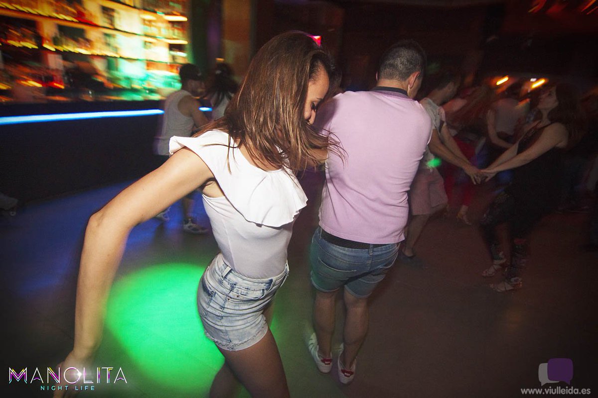 Viulleida's tweet photo. Els diumenges són de @salamanolita #nightlife i la salsa amb Marta Prado!  
👉👉 https://t.co/JboNKcOekW https://t.co/lcyUh1bUDB