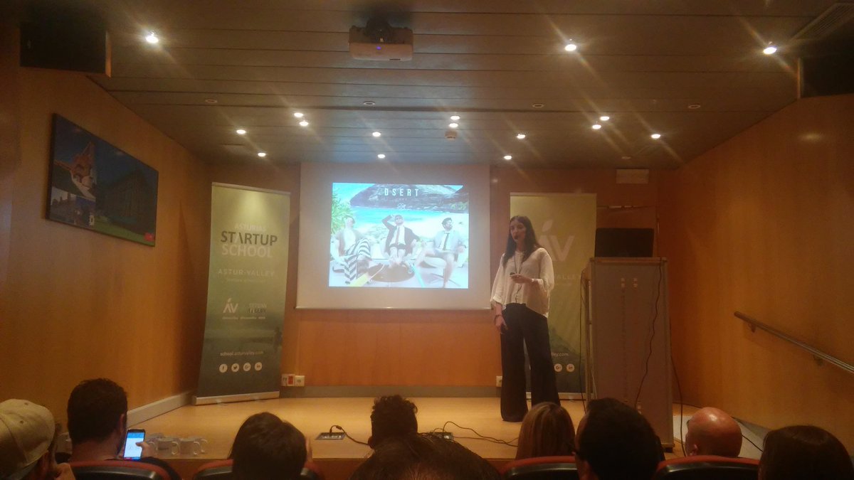 ramonrubio74's tweet photo. Presentando quillas de #surf personalizadas y asturianas. ¡Fantástico! #startup  @asturvalley @dsertcorp @beeadoer https://t.co/IdYQDZ3r8G