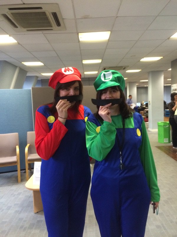 4EVERManchester's tweet photo. A huge thank you to Manchester Building Society for their fantastic #FMWeek16 fundraising! A huge £235 raised! https://t.co/9a8iurvWst