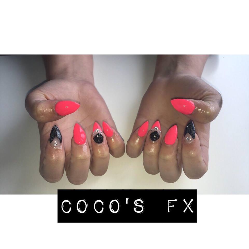 CocosFX's tweet photo. #nails #acrylicnails #acrylicnailart #nailart #summernails #summer #holidaynails #acrylics #nsi #nsiscotland https://t.co/qwRYdHfKwU