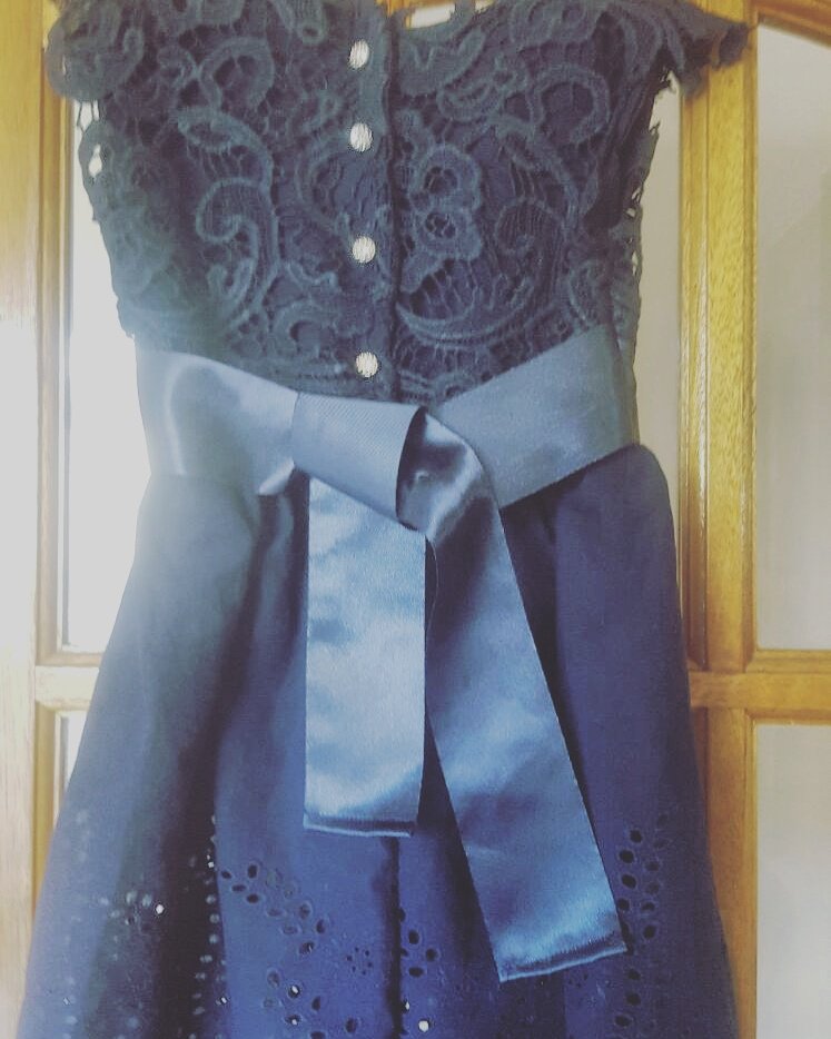 ModmuDesigns's tweet photo. The back was the trickier part but came out well for the first one. #notemplate #eiddress #princess #girlsdress https://t.co/WiX18cGGz3