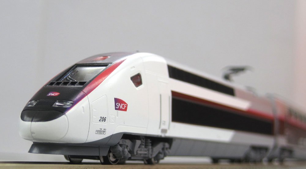 ♪ぽち塚本(大阪)店♪ 塚ぽちにKATO製、TGV duplex新塗装が入線です