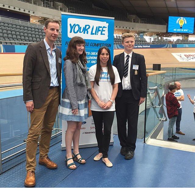 PieczkaKim's tweet photo. Lara getting her Formula 100 winners award presented today at London velodrome https://t.co/dZ0MgYZr32